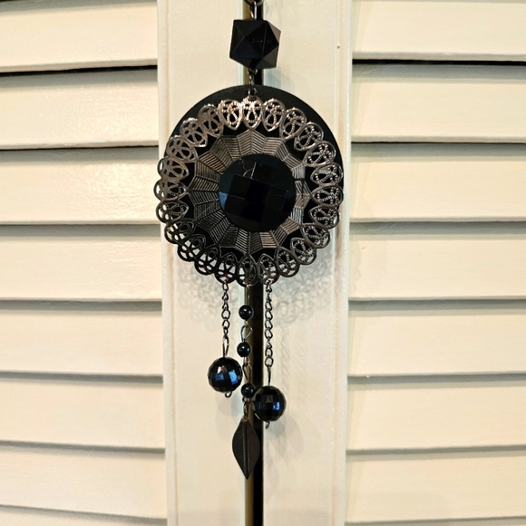 Jewelry Costume Necklace Medallion with Dangles - Picture 3 of 5